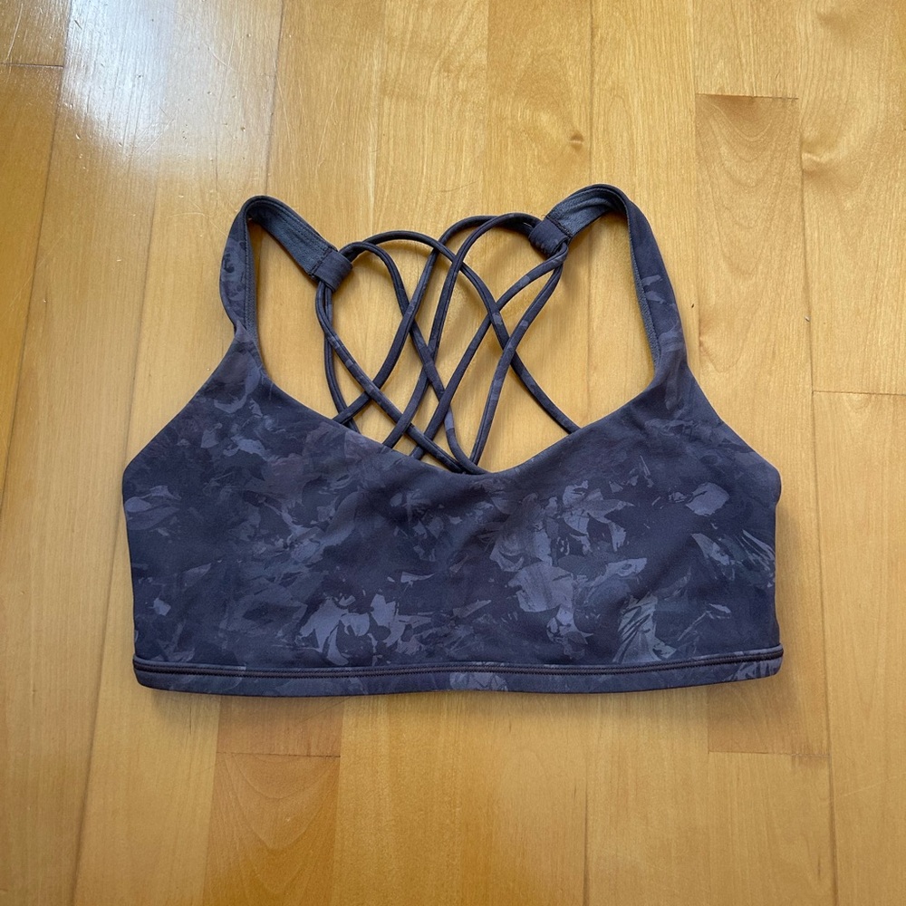 Free to be lululemon sports bra